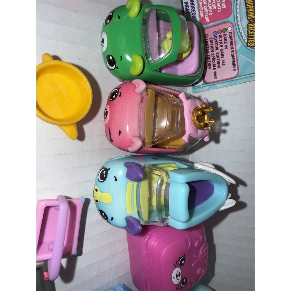 Lot Apprx 125 Assorted Shopkins Moose Characters Cars Carts Bags Combs Shoes - Picture 8 of 16